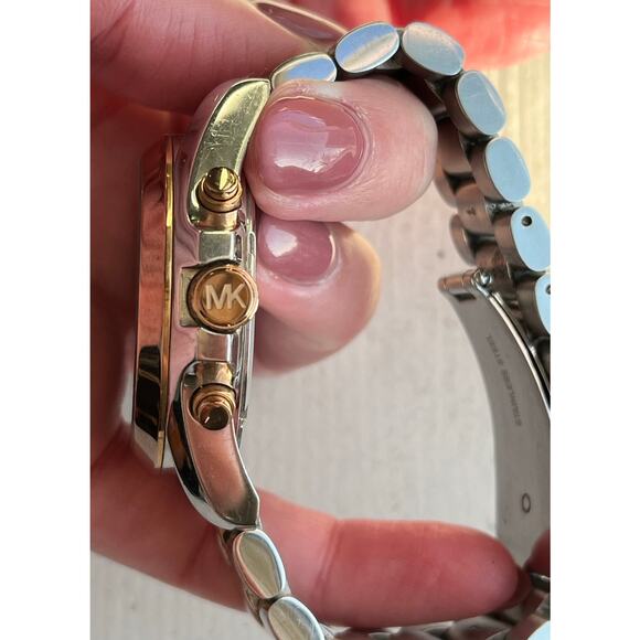 Michael Kors Bradshaw Chronograph Two-Tone MK5606 Women's Navy Face Watch $375 - Picture 7 of 16